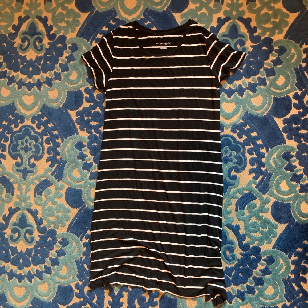 Black and white maternity dress S!